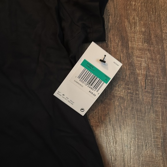 Serena Williams Tennis Tee - Picture 4 of 4